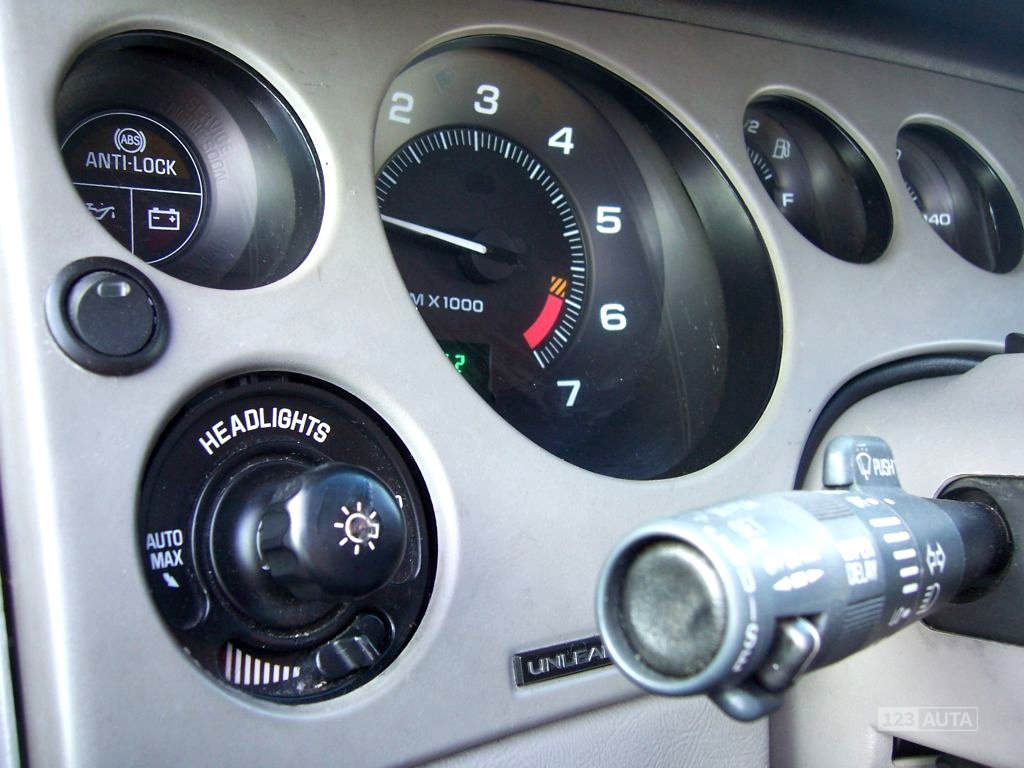 Buick Riviera, 1998 - pohled č. 20