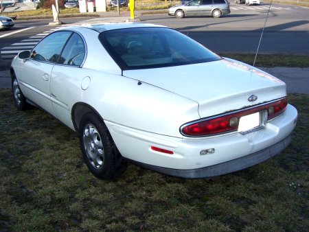 Buick Riviera, 1998 - pohled č. 3