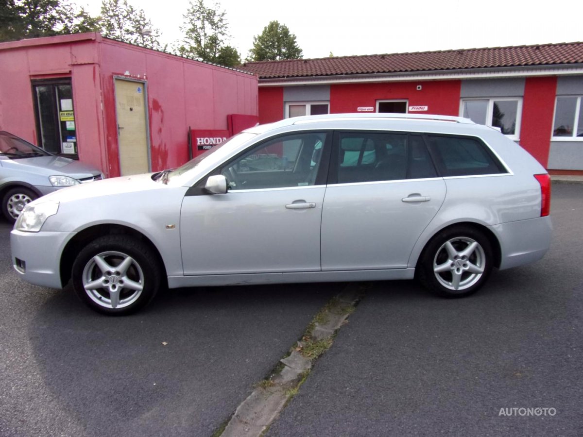 Cadillac BLS, 2011 - pohled č. 2