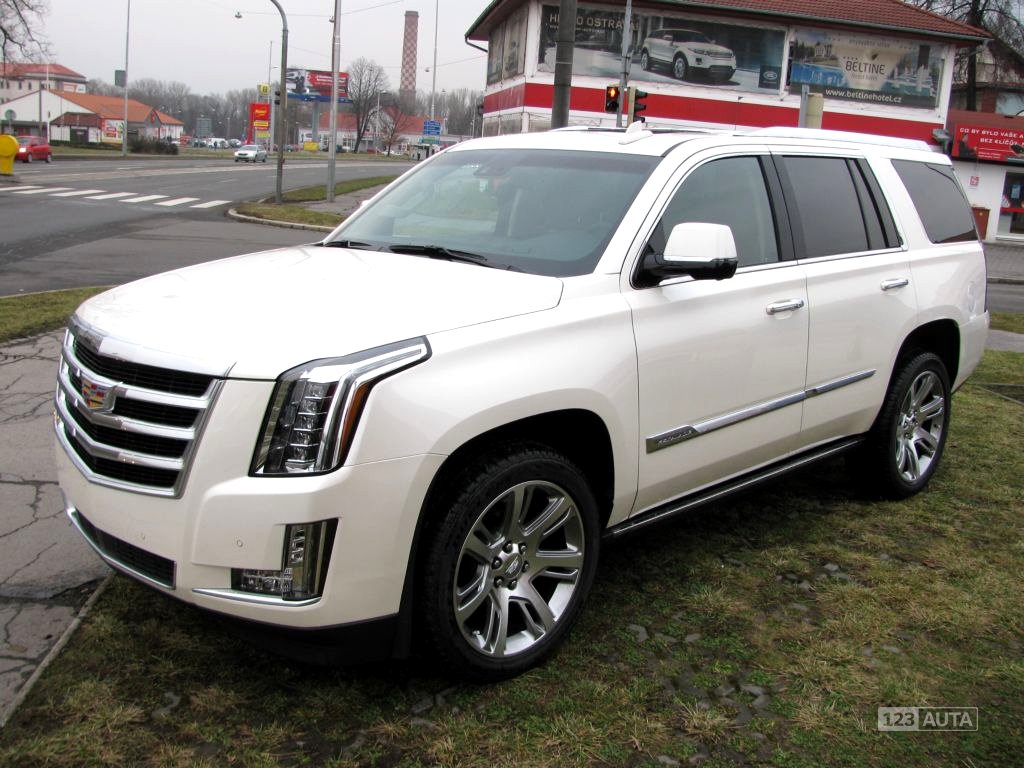 Cadillac Escalade, 2020 - celkový pohled