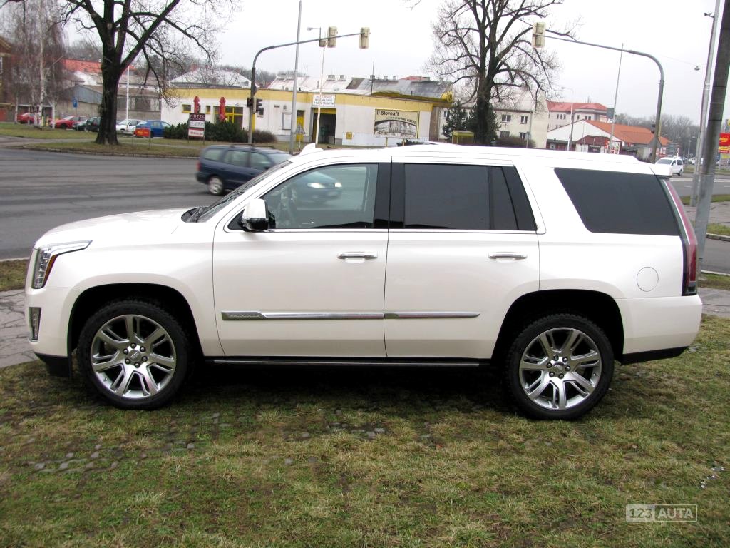 Cadillac Escalade, 2020 - pohled č. 2