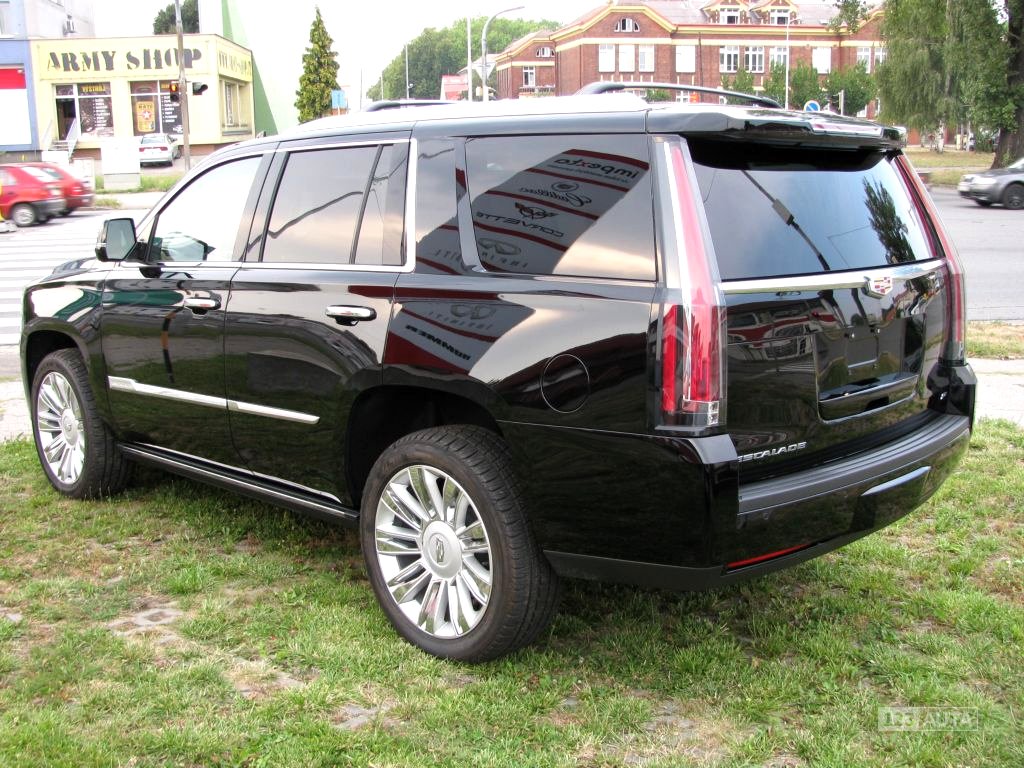 Cadillac Escalade, 2020 - pohled č. 3