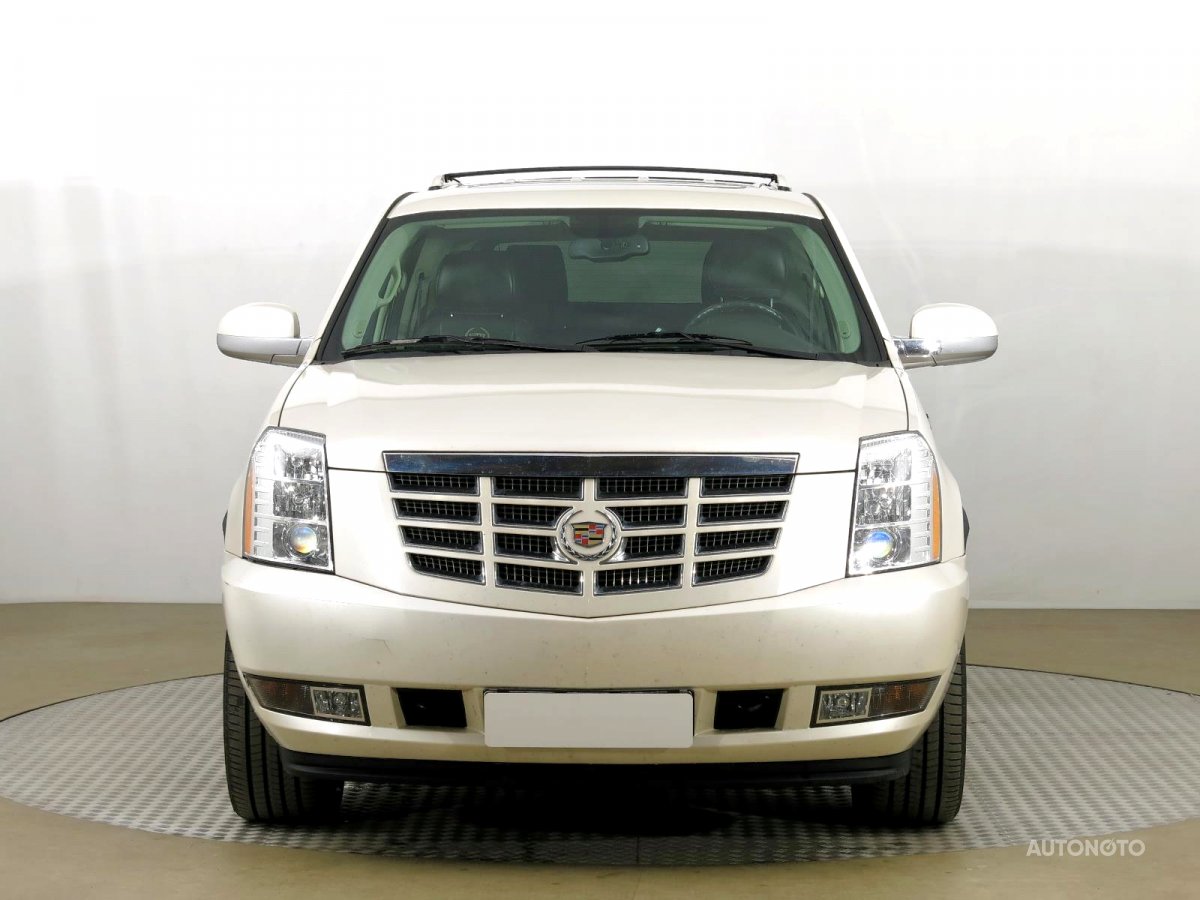 Cadillac Escalade, 2013 - pohled č. 2