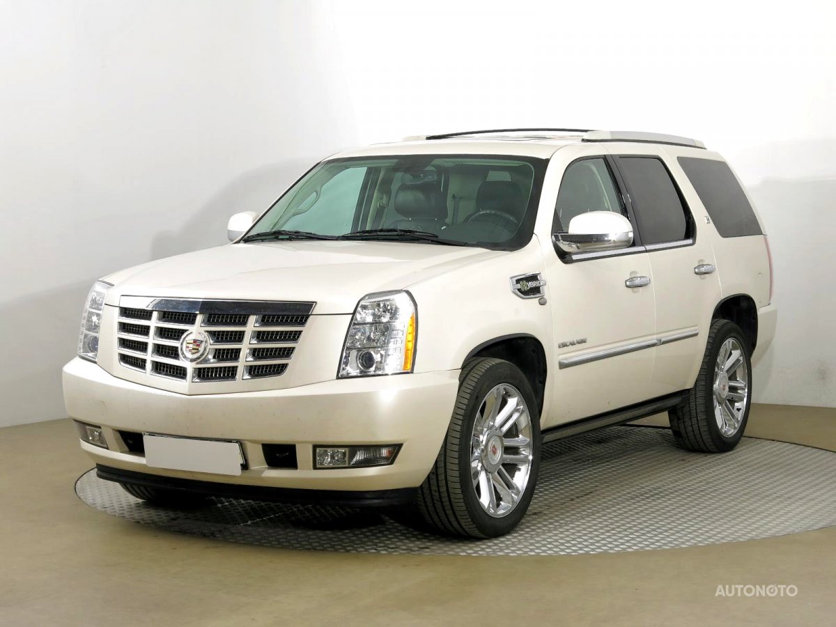 Cadillac Escalade, 2013 - pohled č. 3