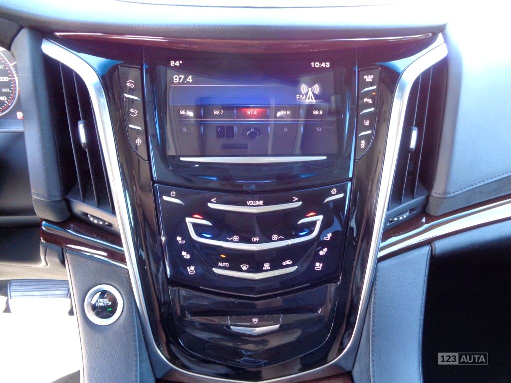 Cadillac Escalade, 2015 - pohled č. 11