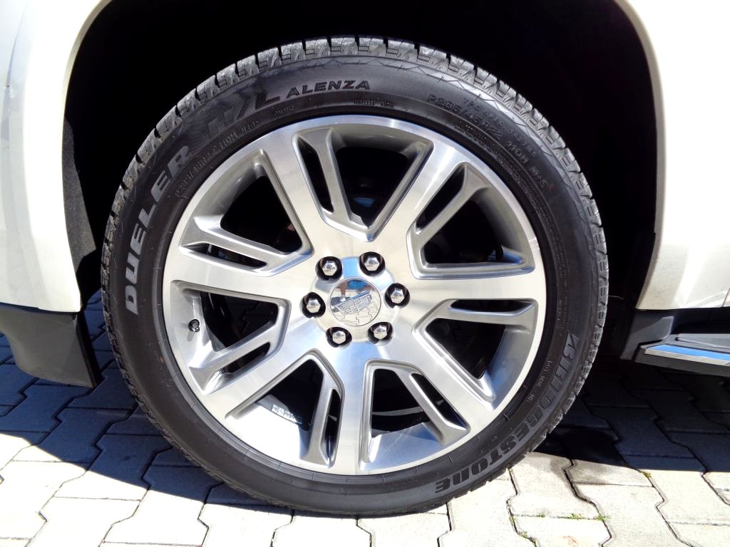 Cadillac Escalade, 2015 - pohled č. 7