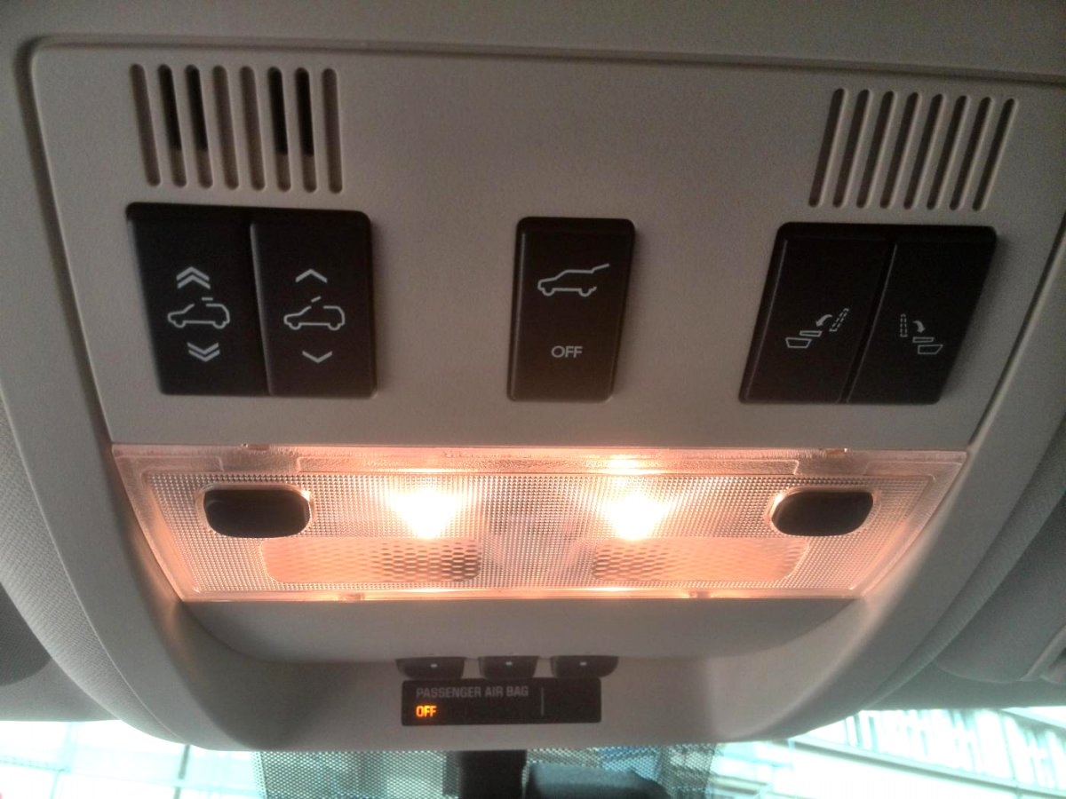 Cadillac Escalade, 2008 - pohled č. 16