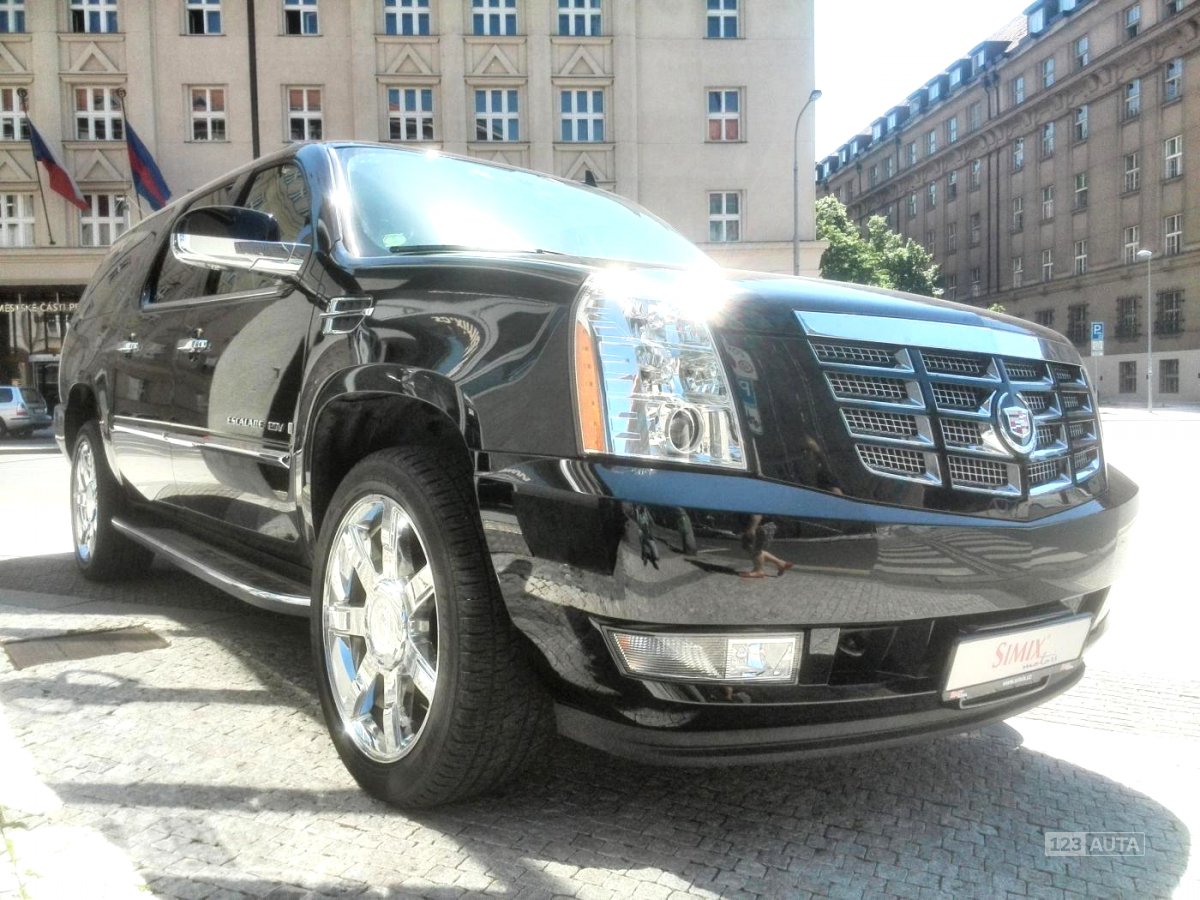 Cadillac Escalade, 2008 - pohled č. 2