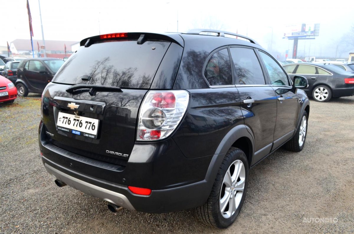 Chevrolet Captiva, 2012 - pohled č. 3