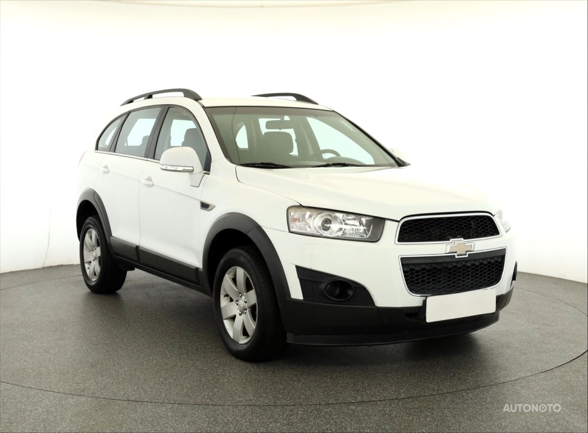 Chevrolet Captiva, 2011 - celkový pohled