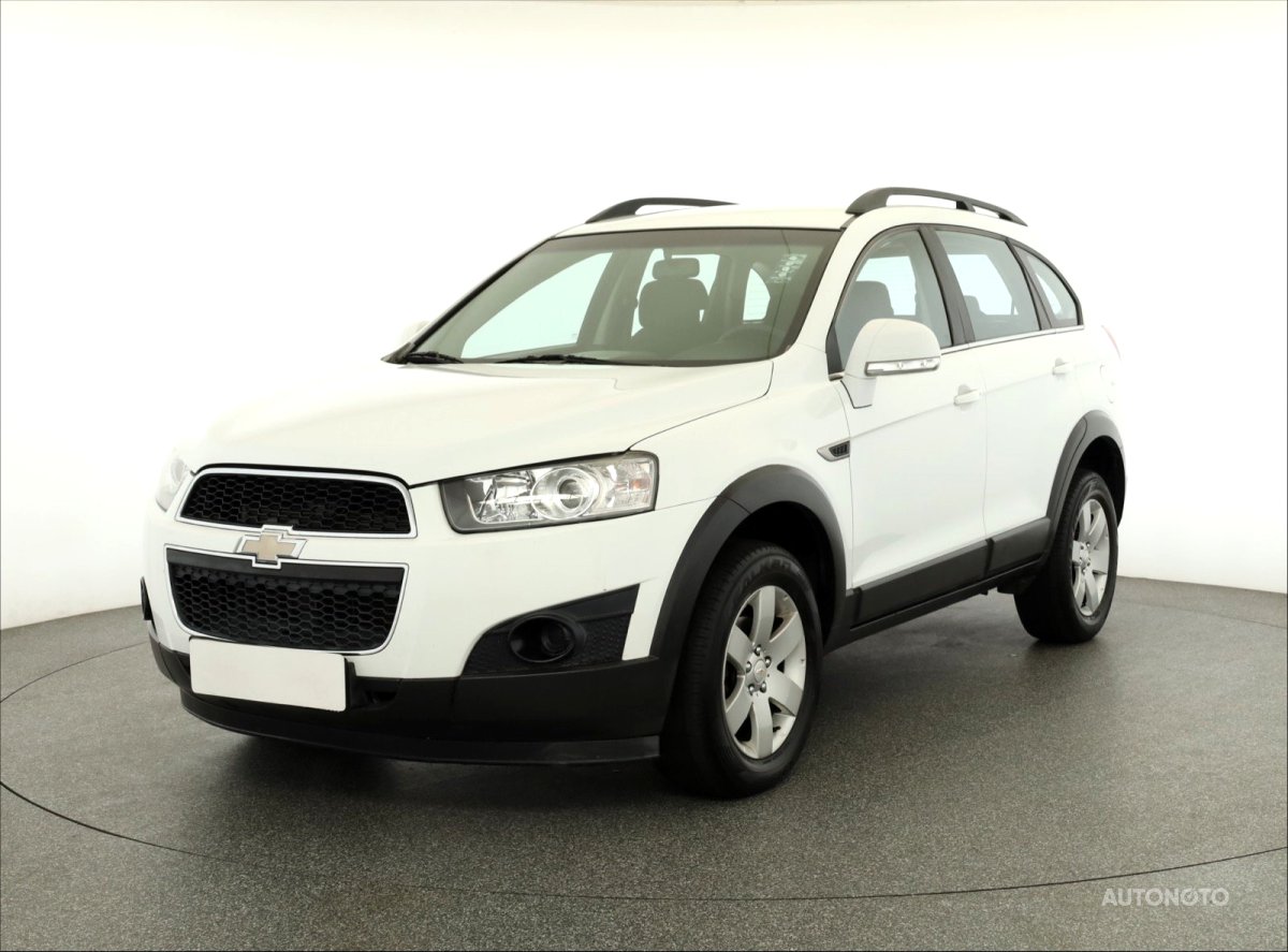 Chevrolet Captiva, 2011 - pohled č. 3