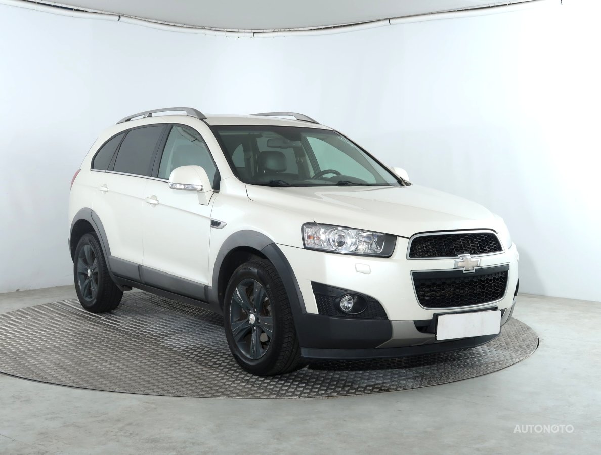 Chevrolet Captiva, 2012 - celkový pohled