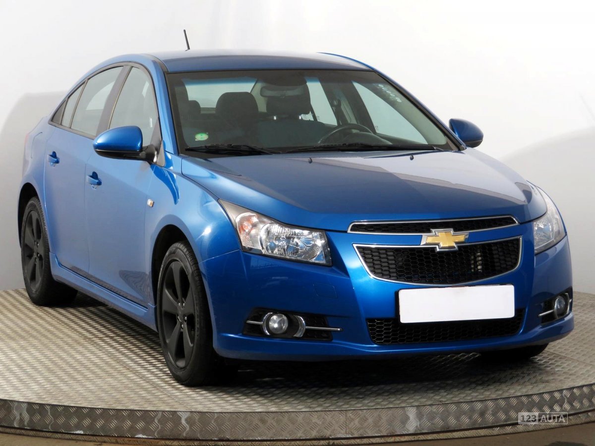 Chevrolet Cruze, 2011 - celkový pohled