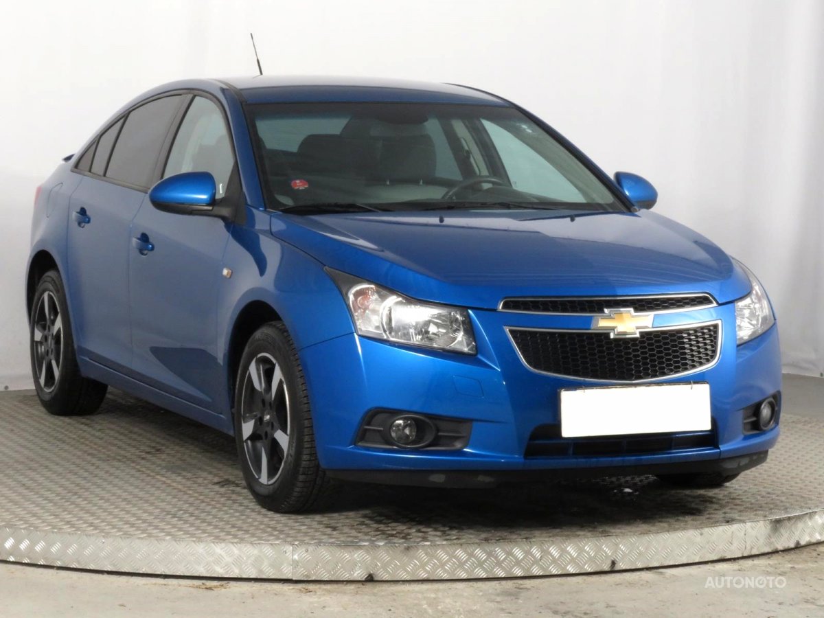 Chevrolet Cruze, 2010 - celkový pohled