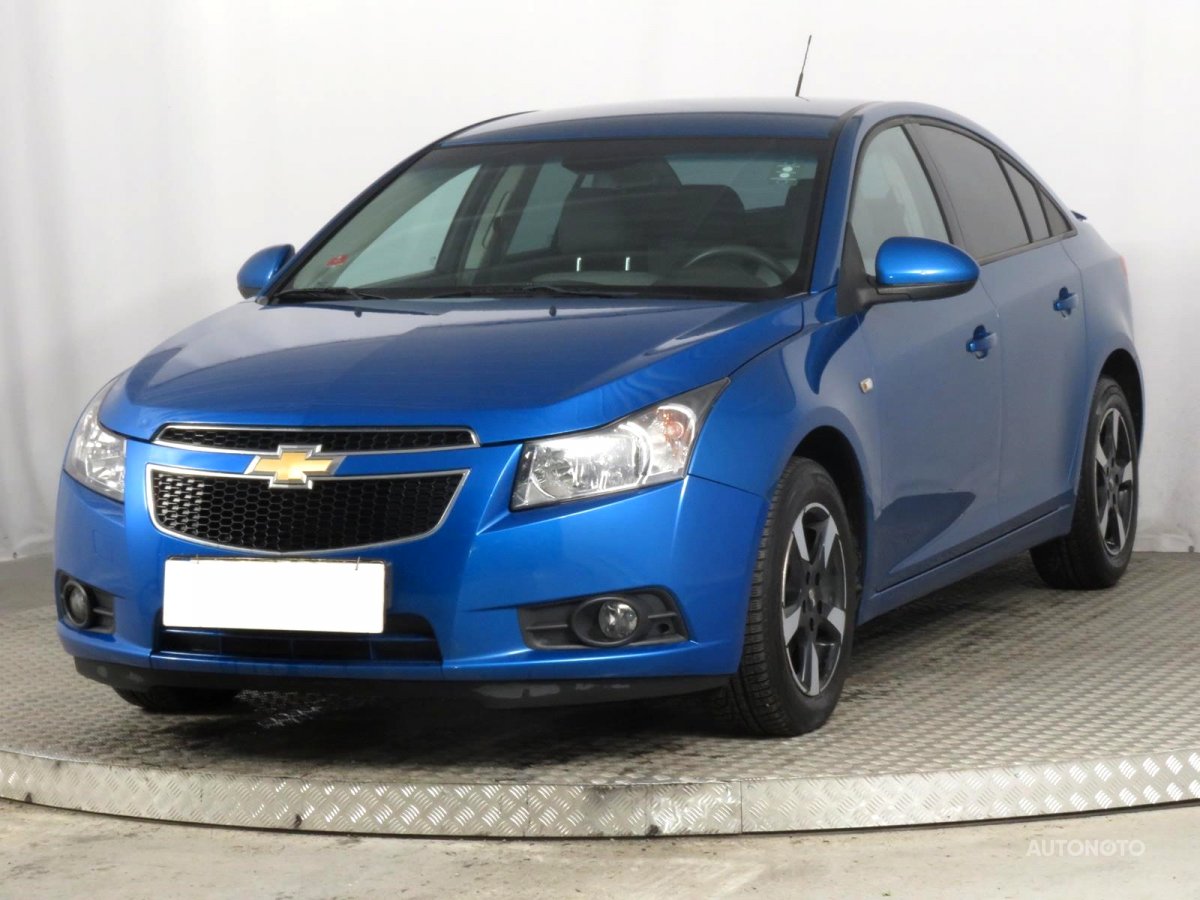 Chevrolet Cruze, 2010 - pohled č. 3