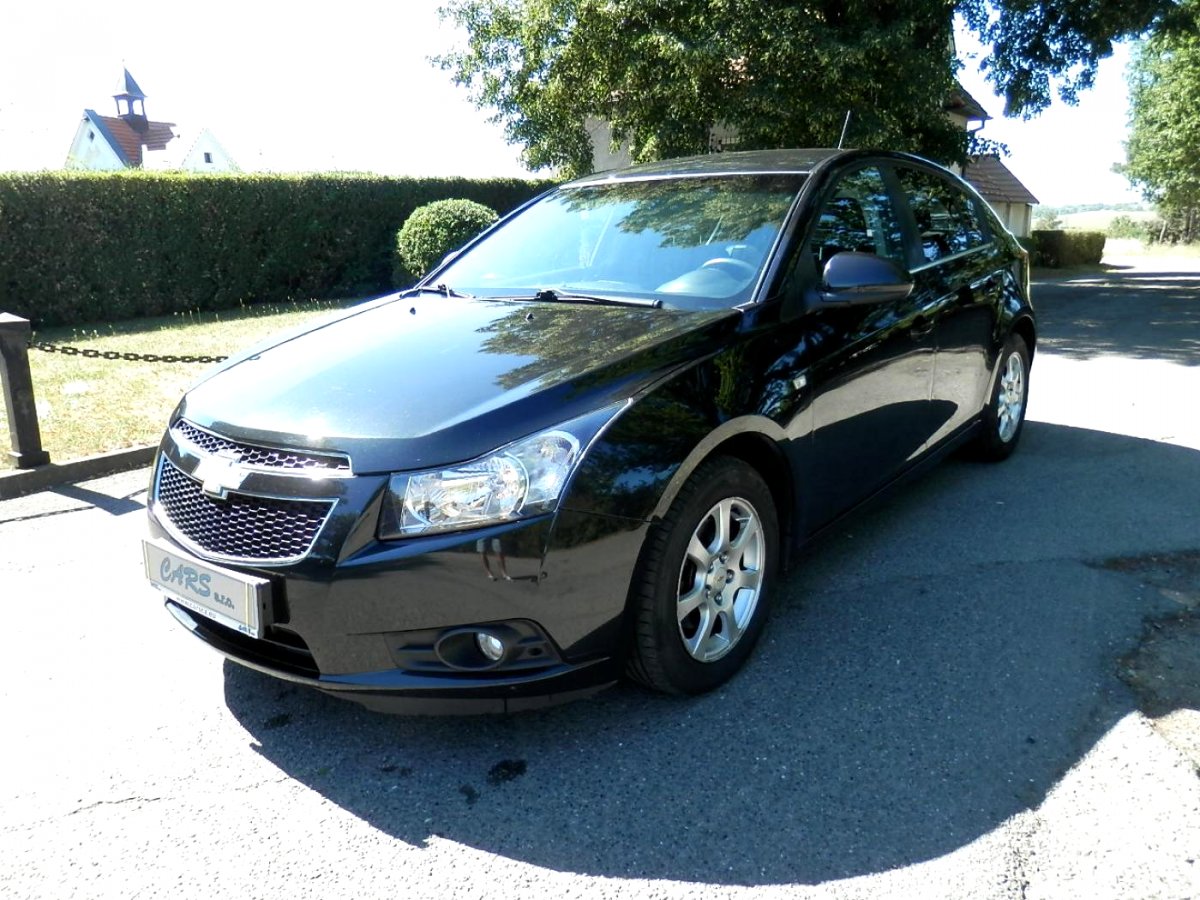 Chevrolet Cruze, 2012 - celkový pohled