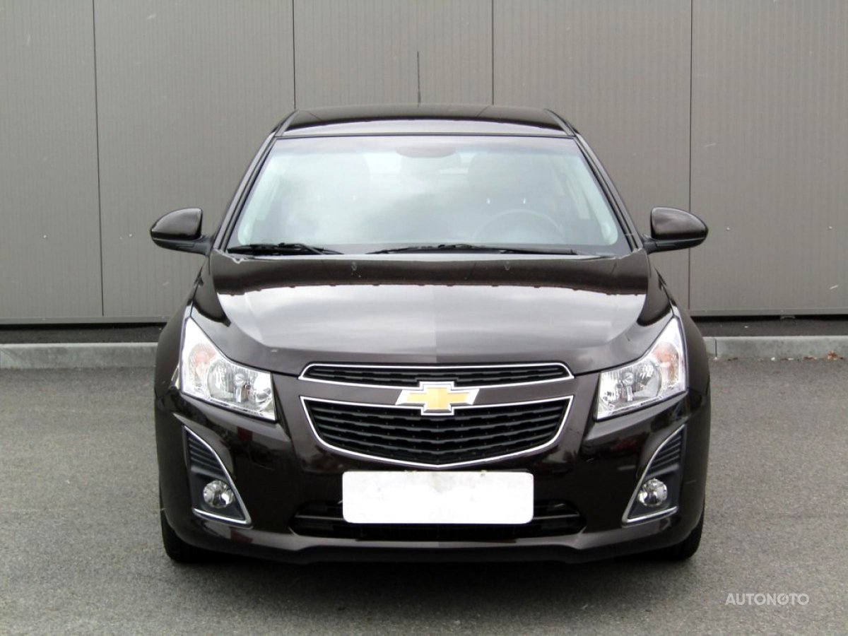 Chevrolet Cruze, 2010 - pohled č. 2