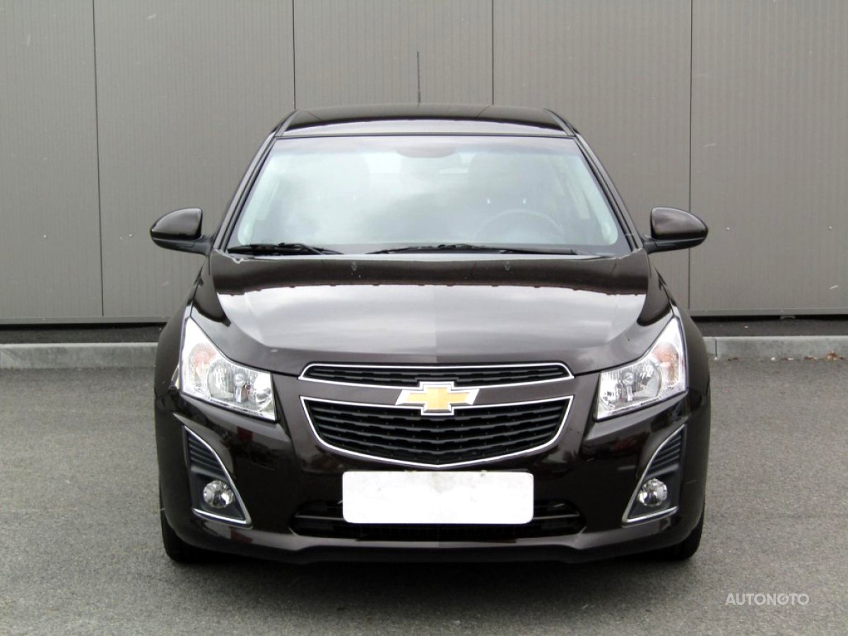 Chevrolet Cruze, 2010 - pohled č. 2