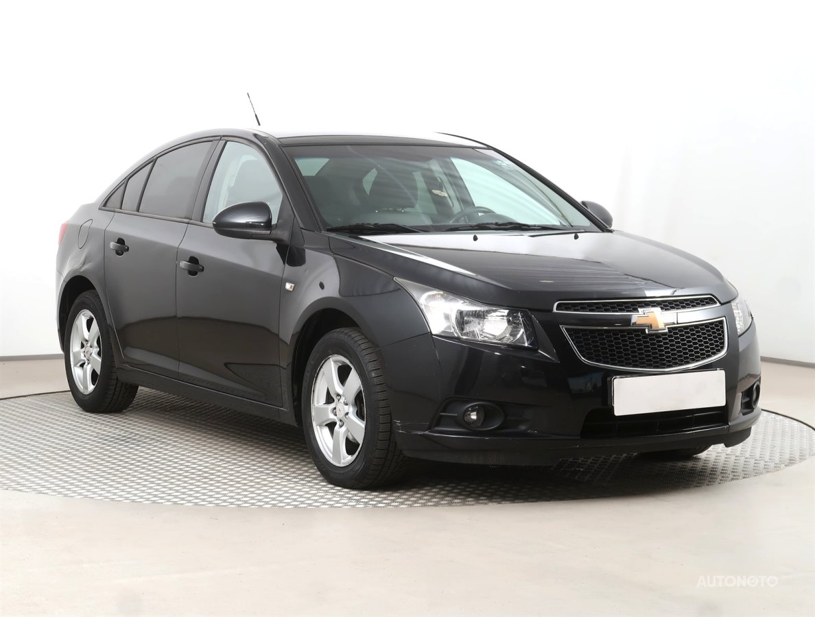 Chevrolet Cruze, 2010 - celkový pohled