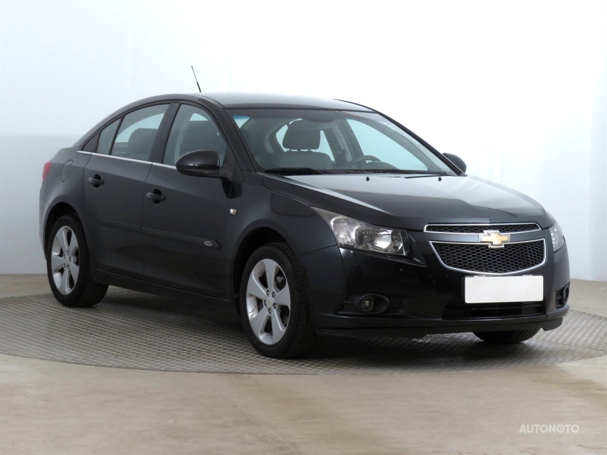 Chevrolet Cruze, 2010 - celkový pohled