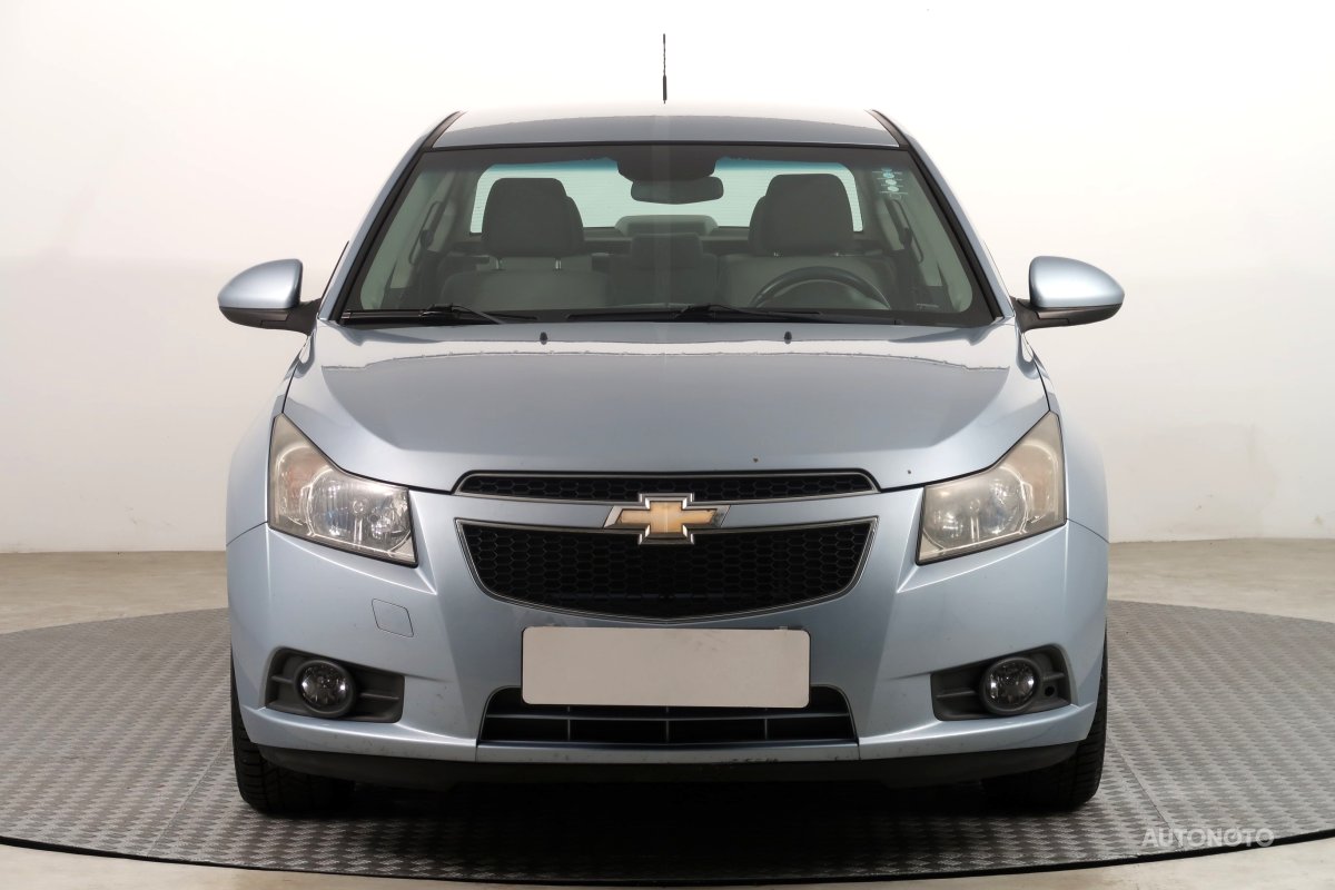 Chevrolet Cruze, 2009 - pohled č. 2