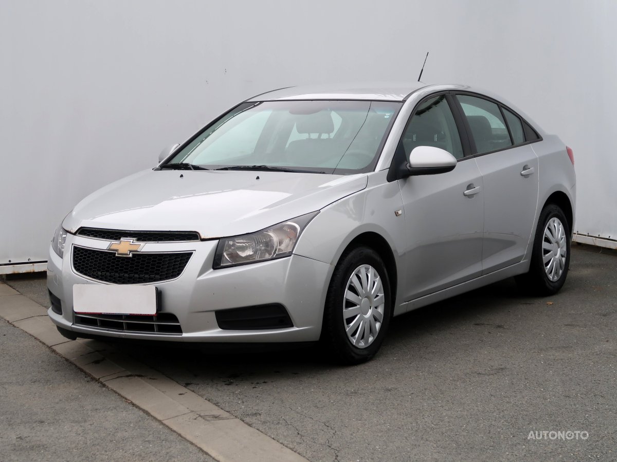 Chevrolet Cruze, 2009 - pohled č. 3