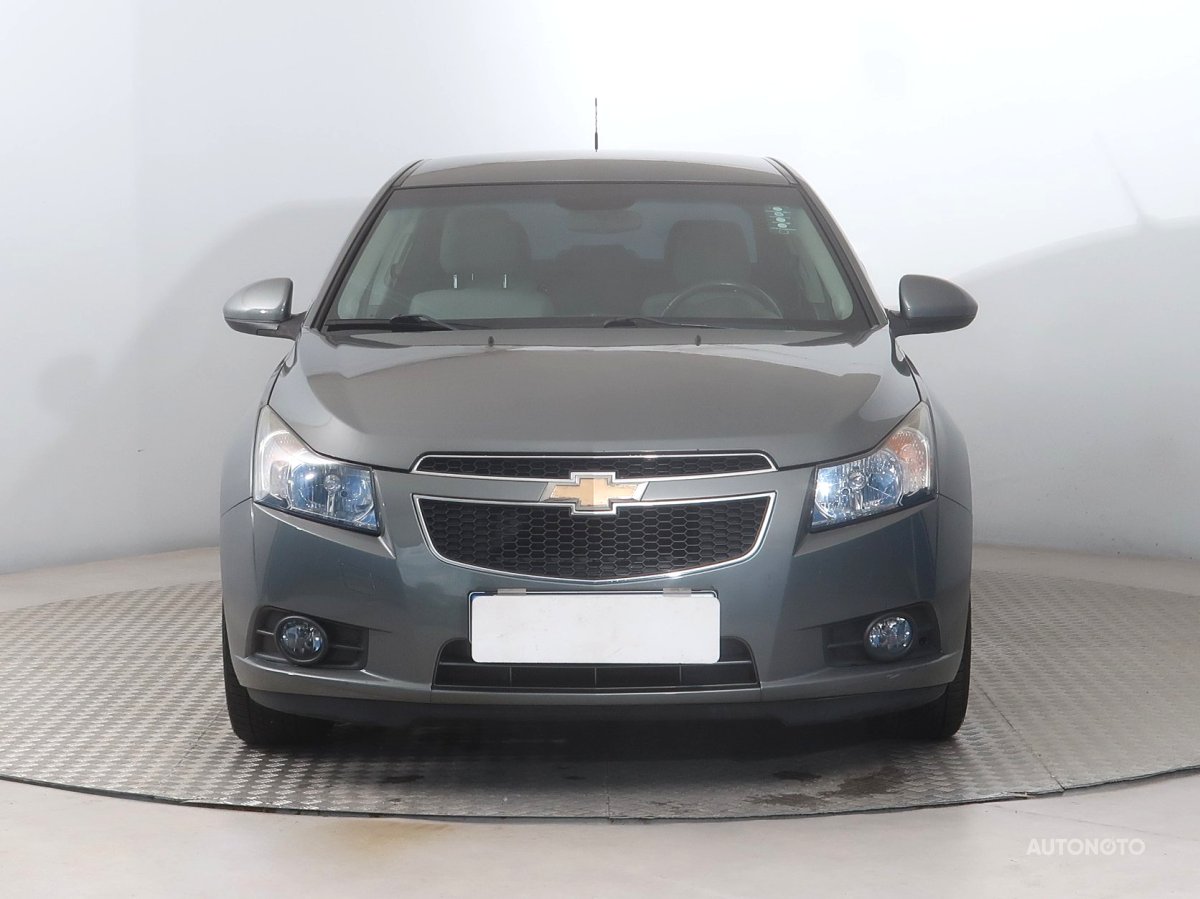 Chevrolet Cruze, 2010 - pohled č. 2