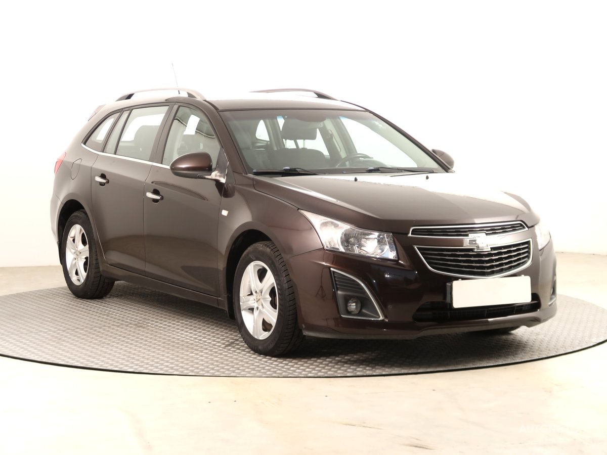 Chevrolet Cruze, 2013 - celkový pohled