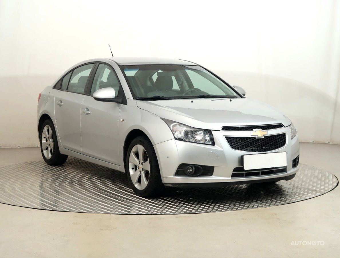 Chevrolet Cruze, 2009 - celkový pohled