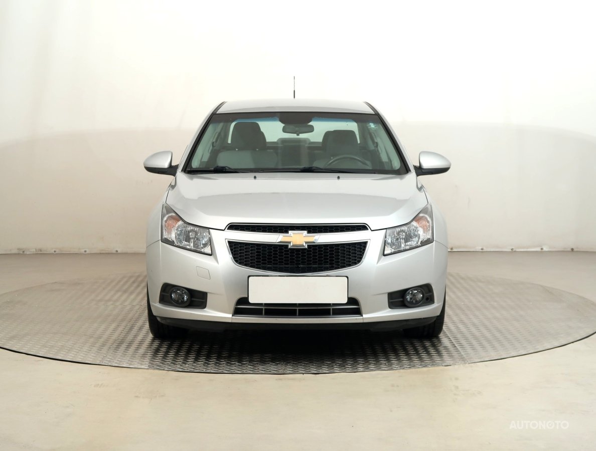 Chevrolet Cruze, 2009 - pohled č. 2