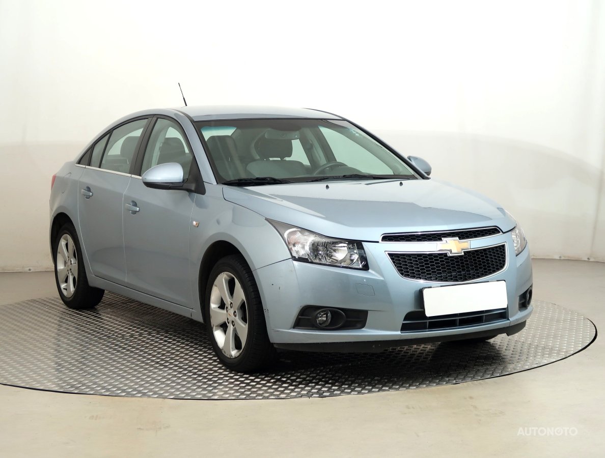 Chevrolet Cruze, 2010 - celkový pohled