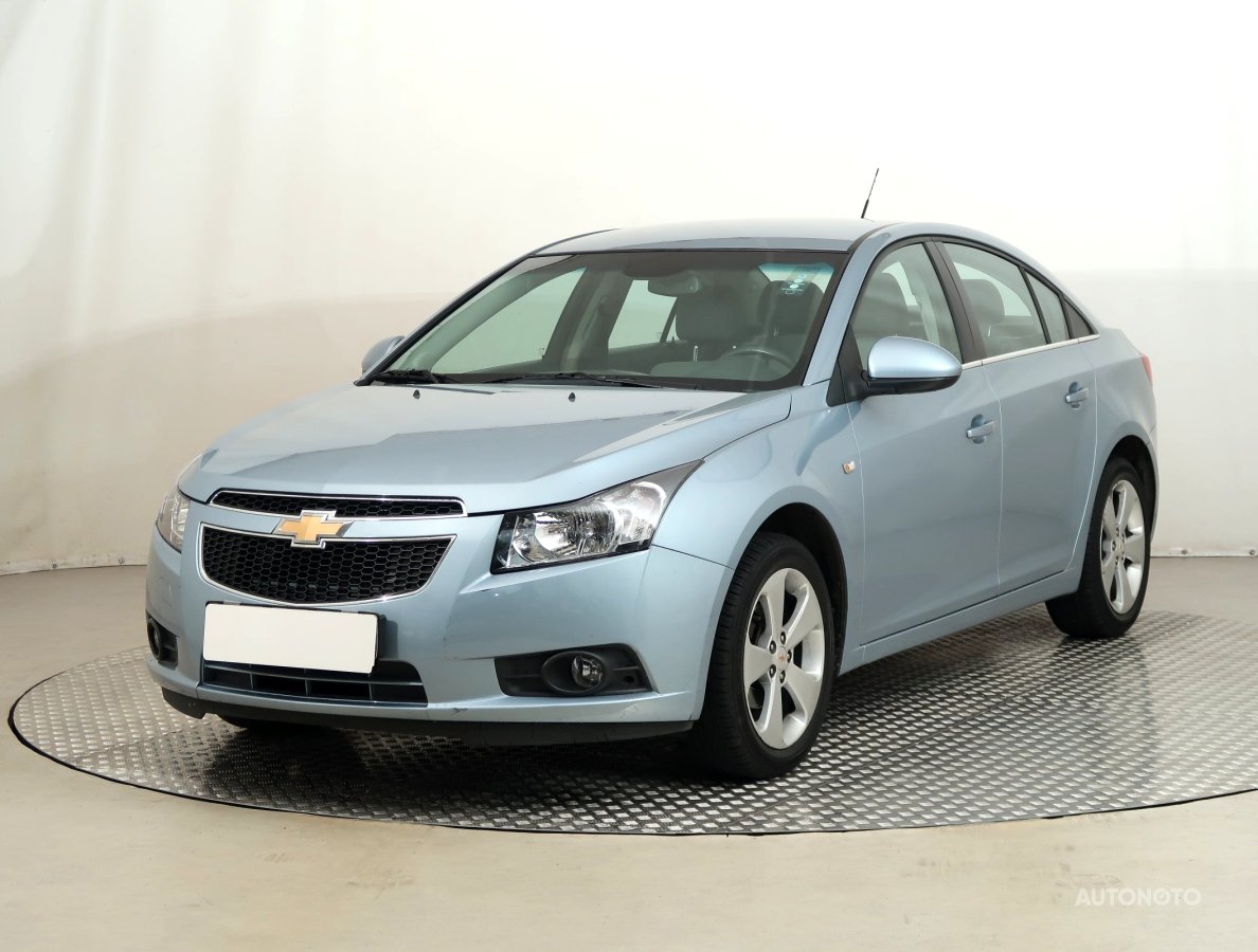 Chevrolet Cruze, 2010 - pohled č. 3
