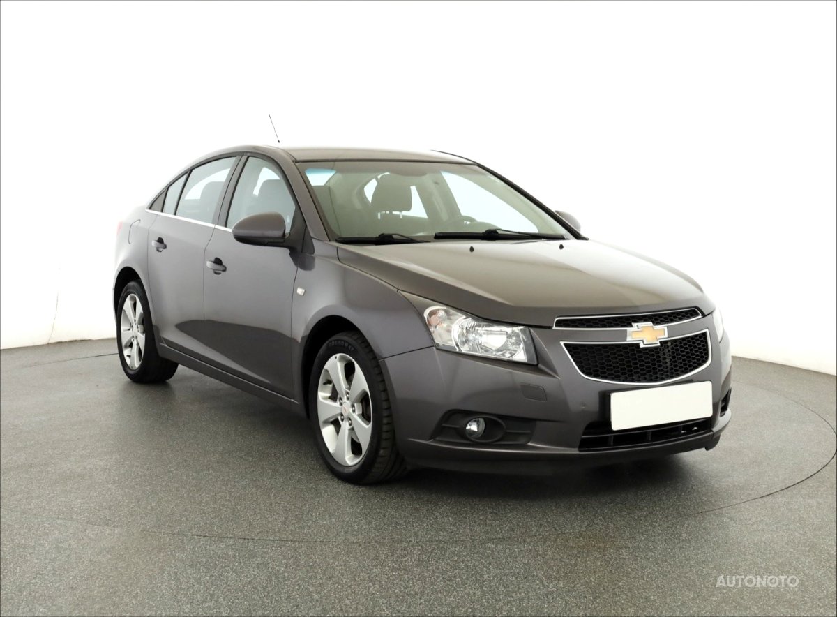 Chevrolet Cruze, 2012 - celkový pohled