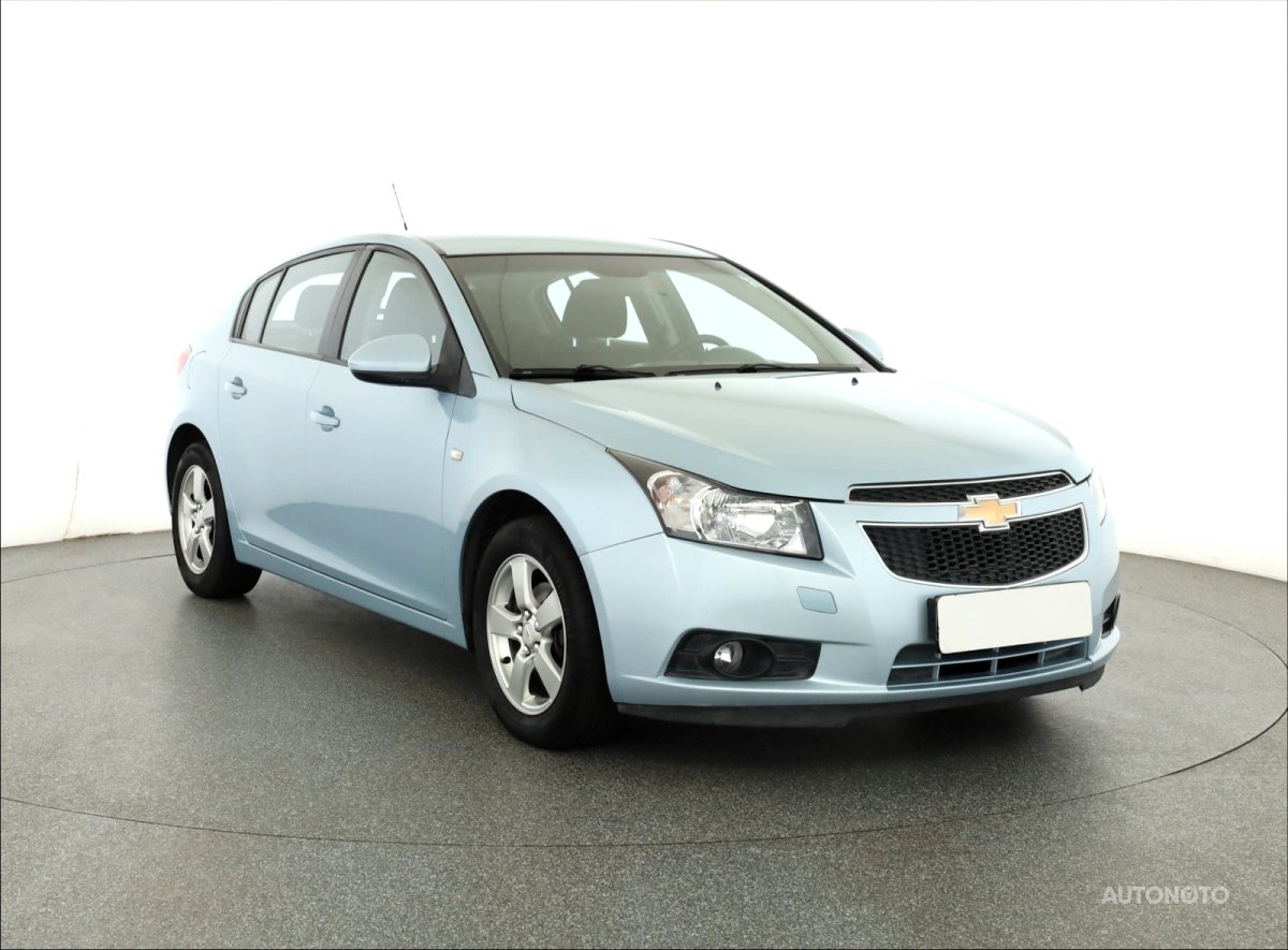 Chevrolet Cruze, 2012 - celkový pohled
