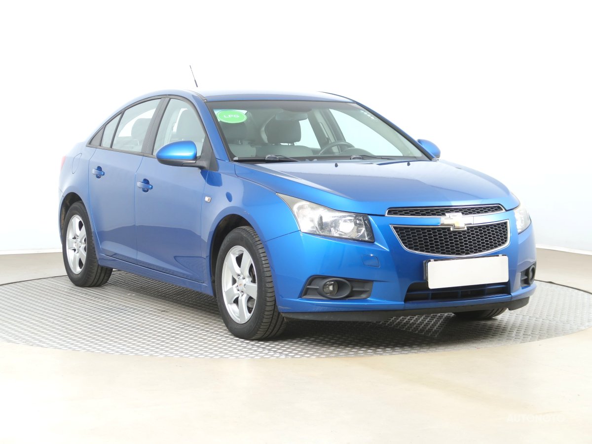 Chevrolet Cruze, 2010 - celkový pohled