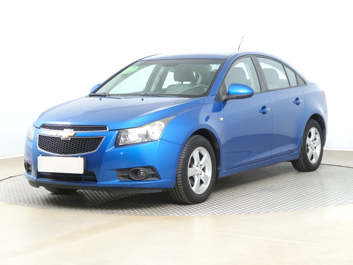 Chevrolet Cruze, 2010 - pohled č. 3