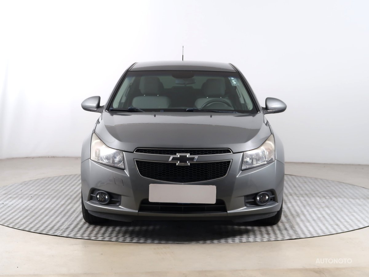 Chevrolet Cruze, 2010 - pohled č. 2