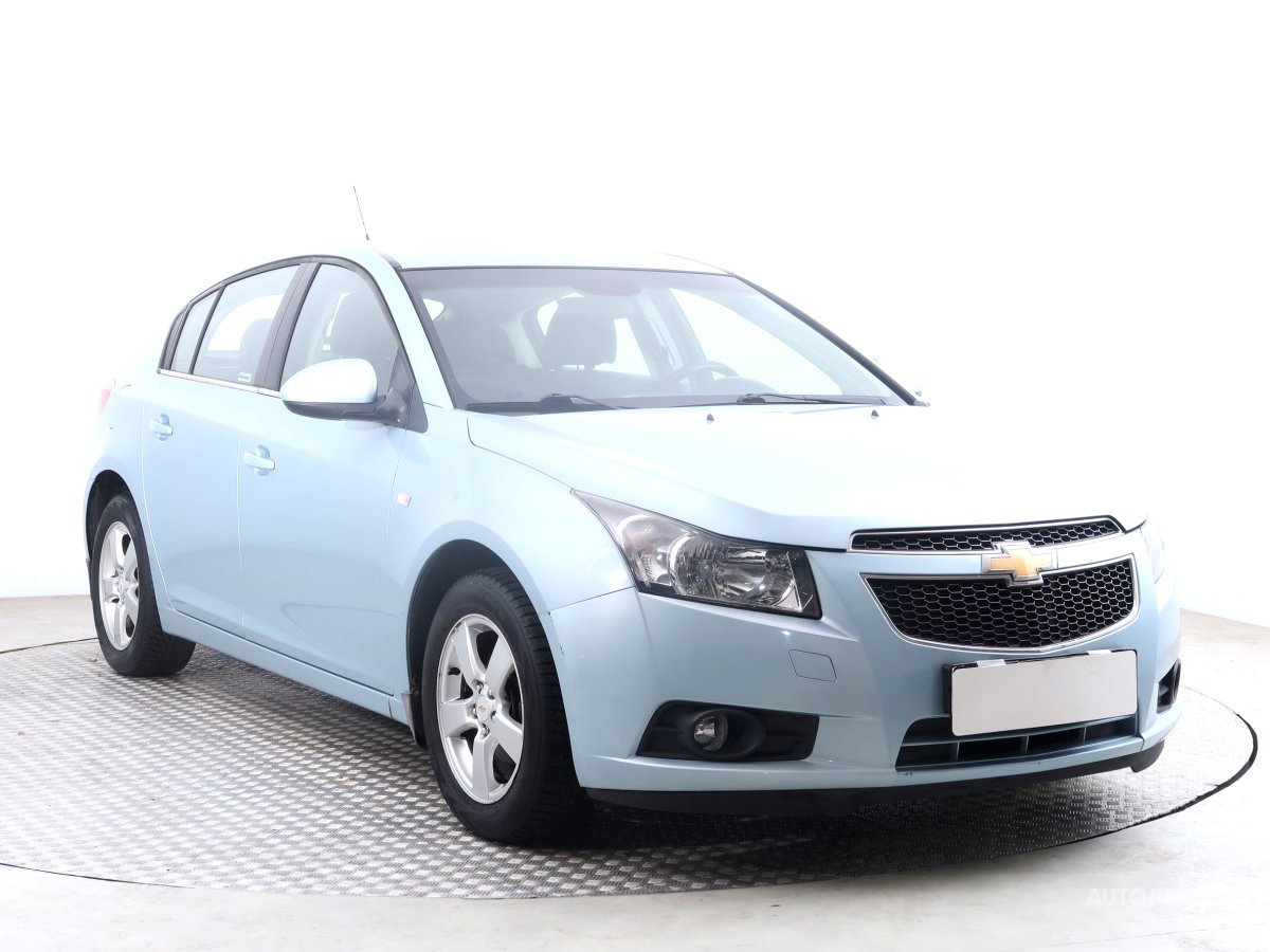 Chevrolet Cruze, 2011 - celkový pohled