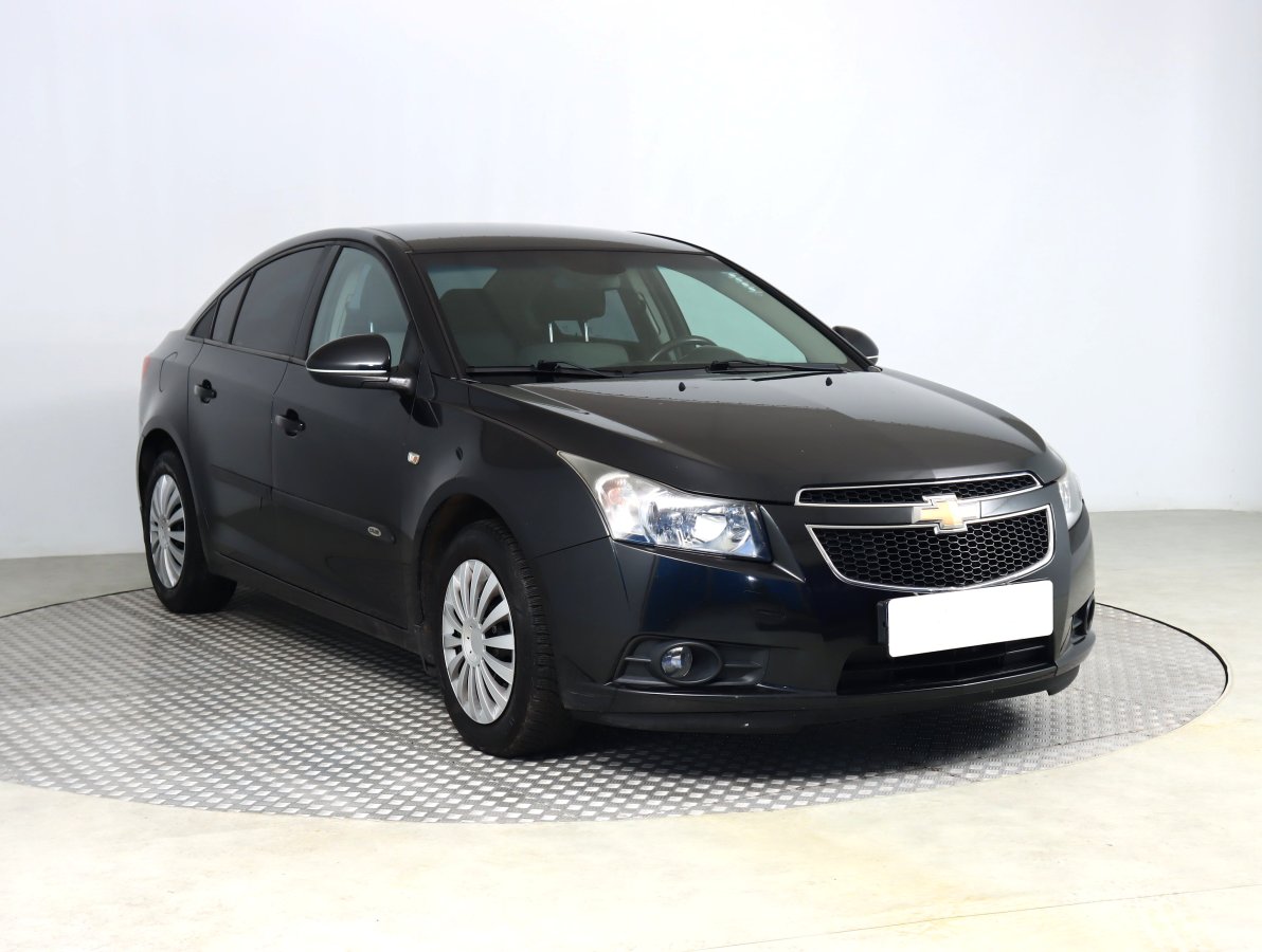 Chevrolet Cruze, 2011 - celkový pohled