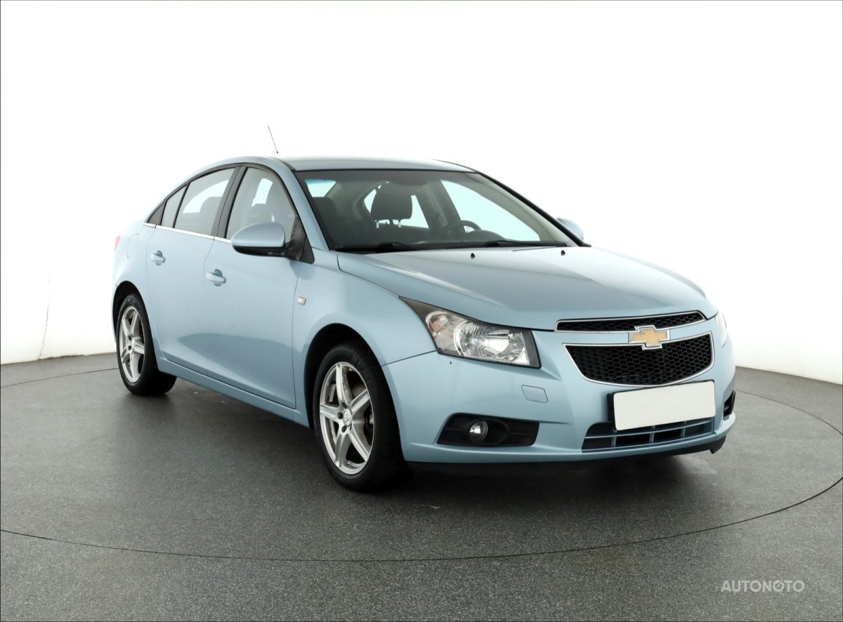 Chevrolet Cruze, 2011 - celkový pohled