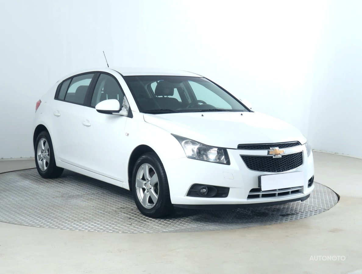 Chevrolet Cruze, 2012 - celkový pohled