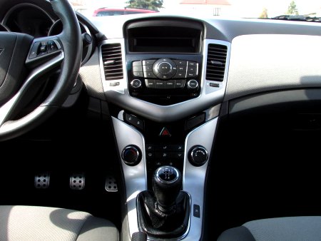 Chevrolet Cruze, 2010 - pohled č. 13