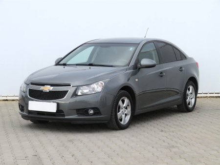 Chevrolet Cruze, 2011 - pohled č. 3