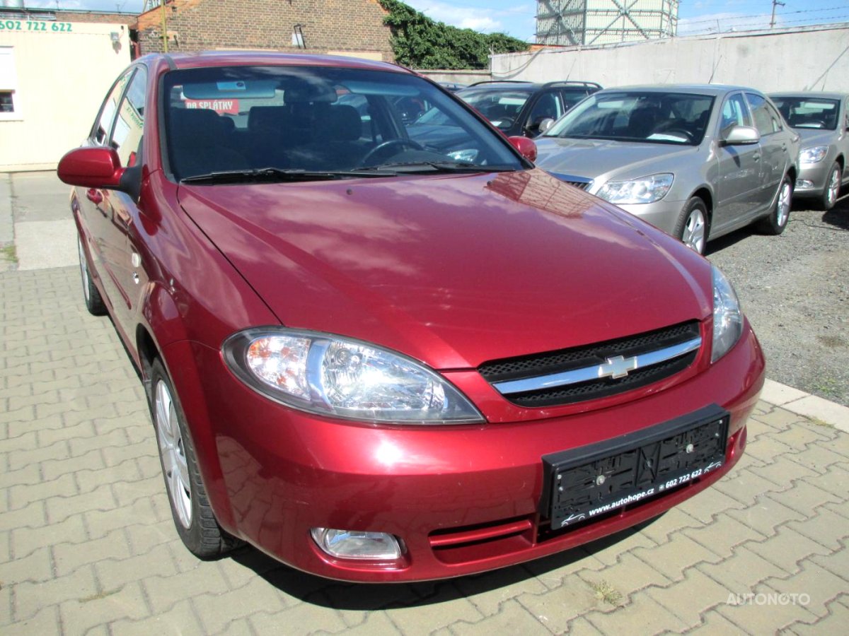 Chevrolet Lacetti, 2004 - celkový pohled