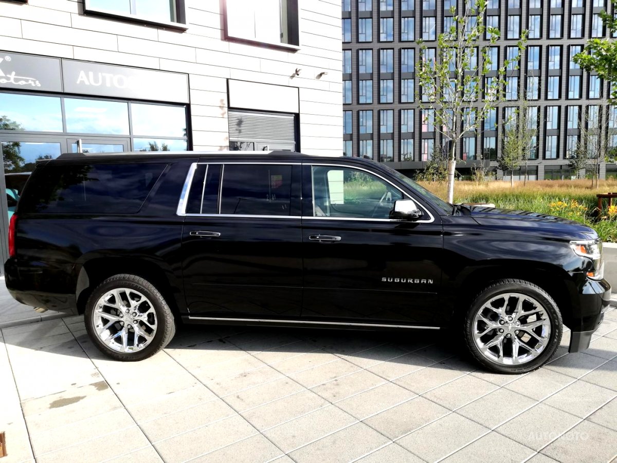 Chevrolet Suburban, 2019 - pohled č. 2