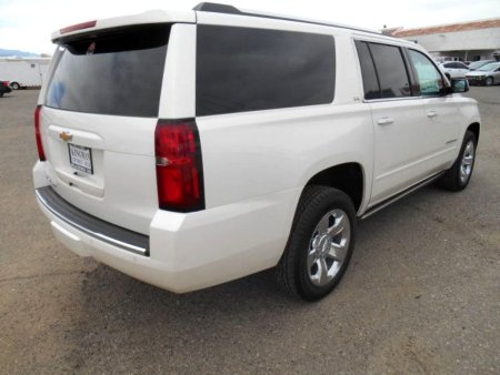 Chevrolet Suburban, 2020 - pohled č. 3