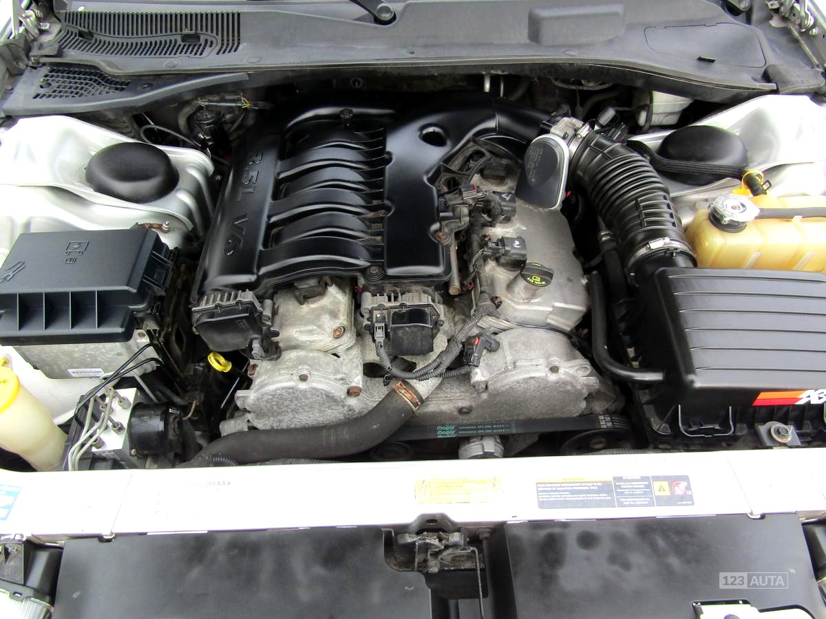 Chrysler 300C, 2006 - pohled č. 9