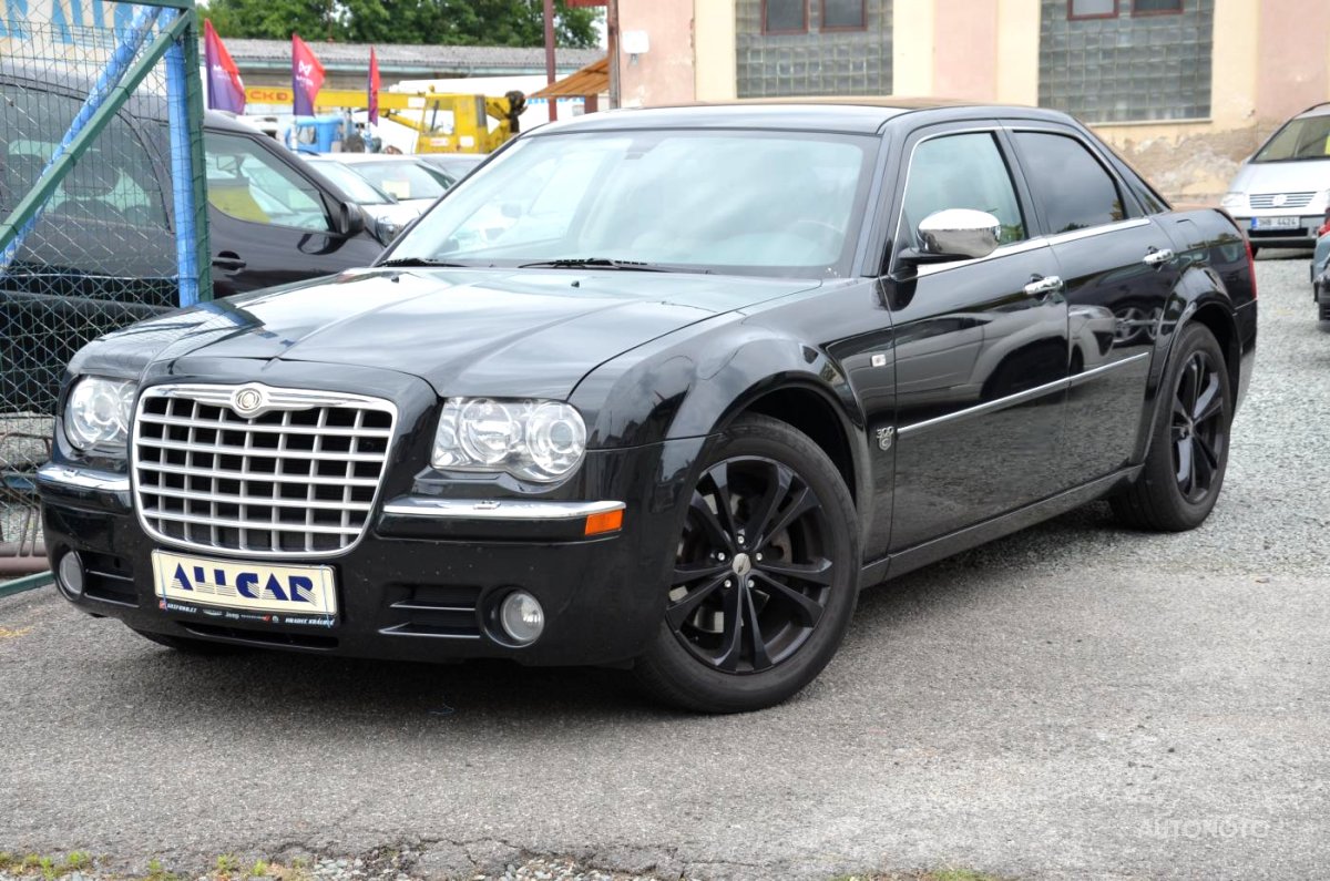 Chrysler 300C, 2008 - pohled č. 2