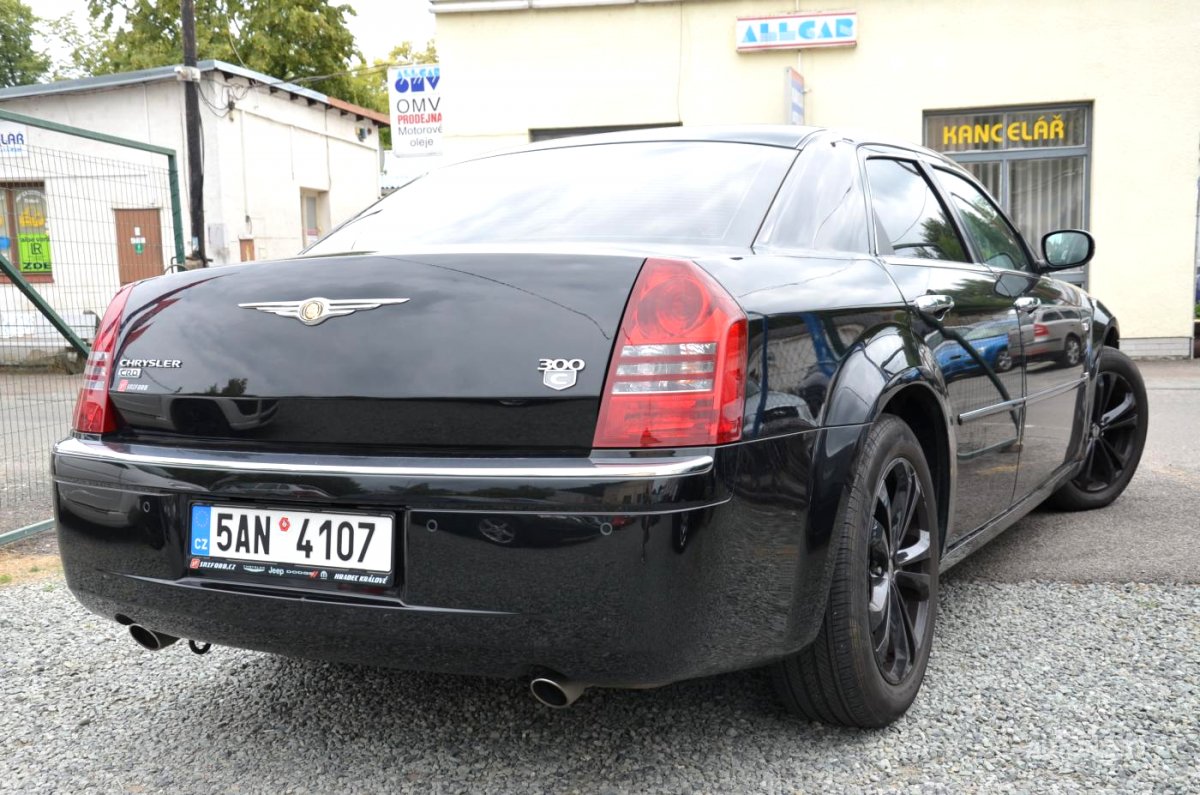 Chrysler 300C, 2008 - pohled č. 5