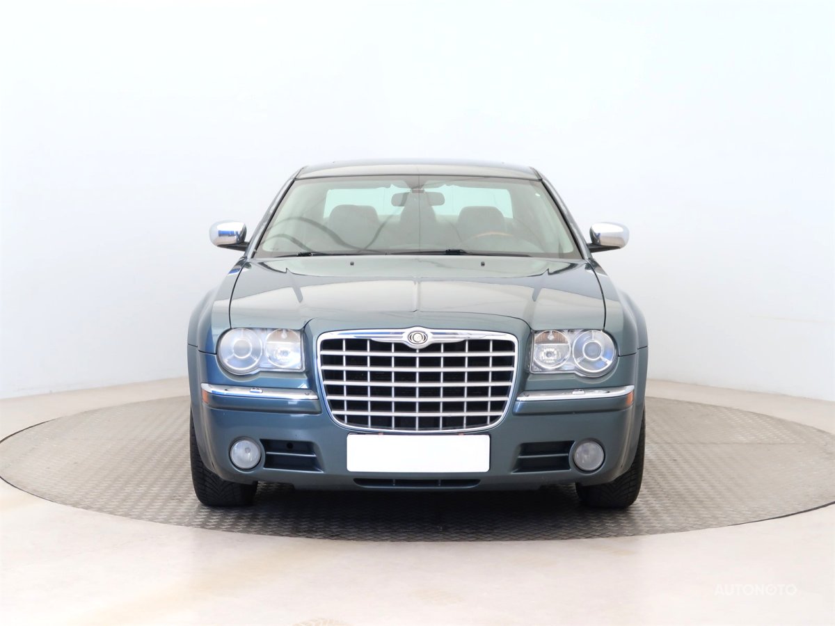 Chrysler 300C, 2005 - pohled č. 2